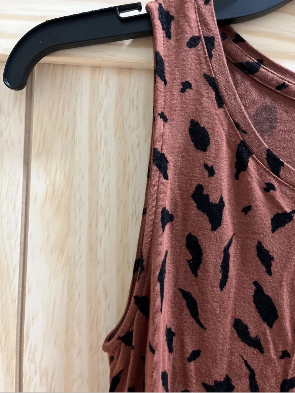 Nine West Brown Tank Top with Black Abstract Print - Picture 3 of 9